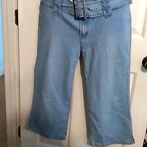 CEST TOT Womens Jean Capris